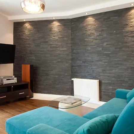 Apartamentowiec Panorama Gor Center Family&pet-friendly * 스클라르스카포렘바