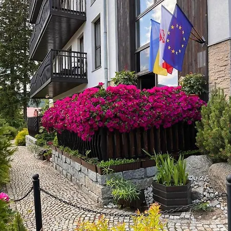 아파트 Apartamentowiec Panorama Gor Center Family&pet-friendly *