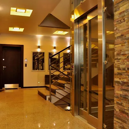 Apartamentowiec Panorama Gor Center Family&pet-friendly 스클라르스카포렘바
