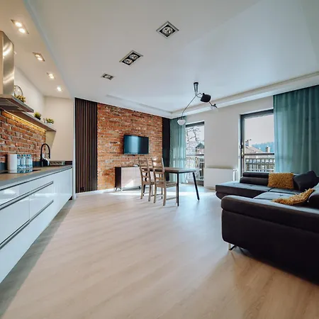 Apartamentowiec Panorama Gór Center Family&pet-friendly *